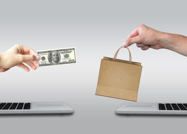Top 6 Marketing Tips to Make Your E-commerce Brand Stand Out From The Crowd