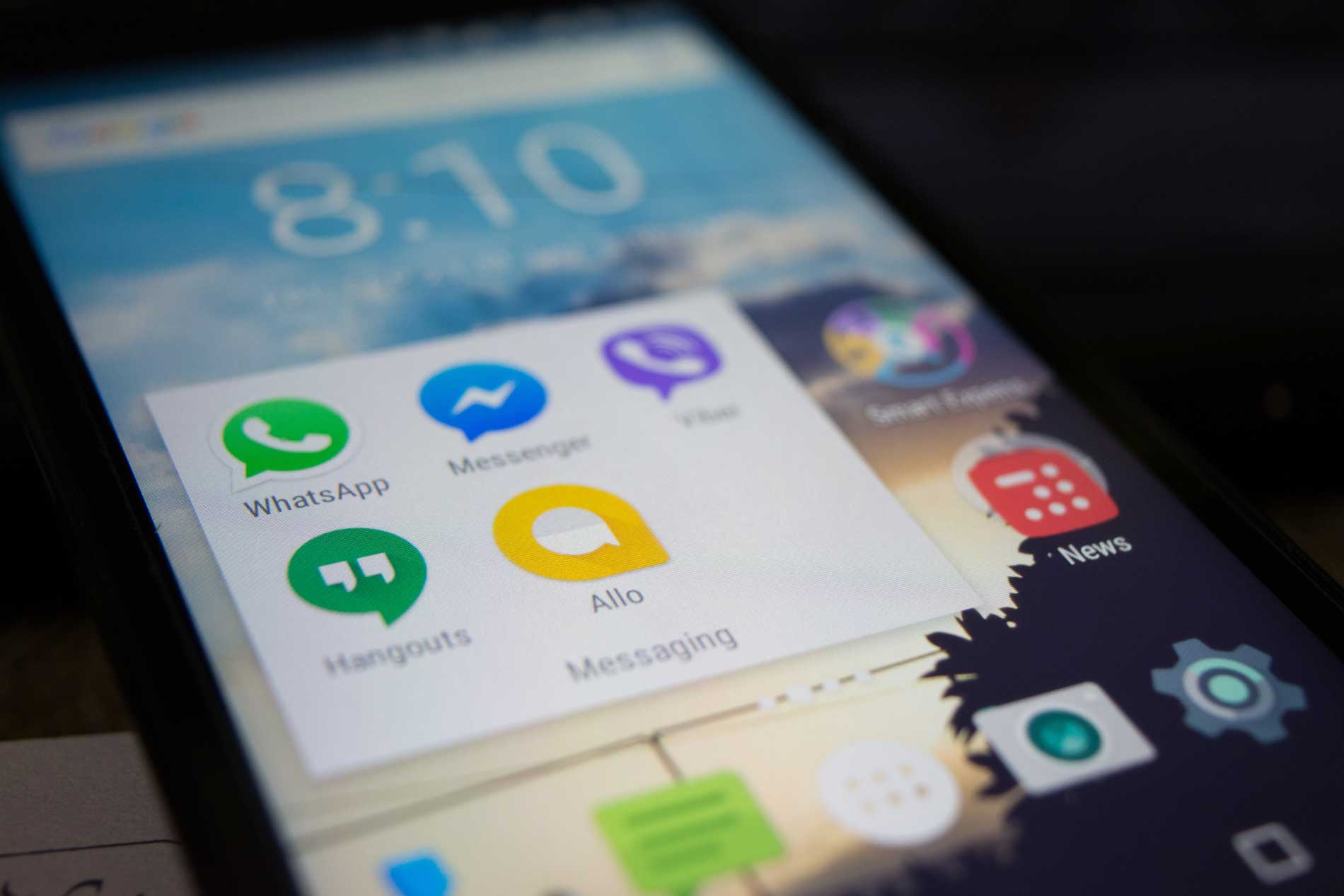 Using Chatbots and AI Assistants to Enhance Customer Engagement